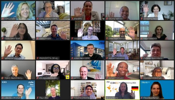 Screenshot with Zoom portraits of EconBiz partners from the EconBiz partner meeting 2021